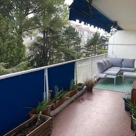 Apartman Lovely With Swimming Pool